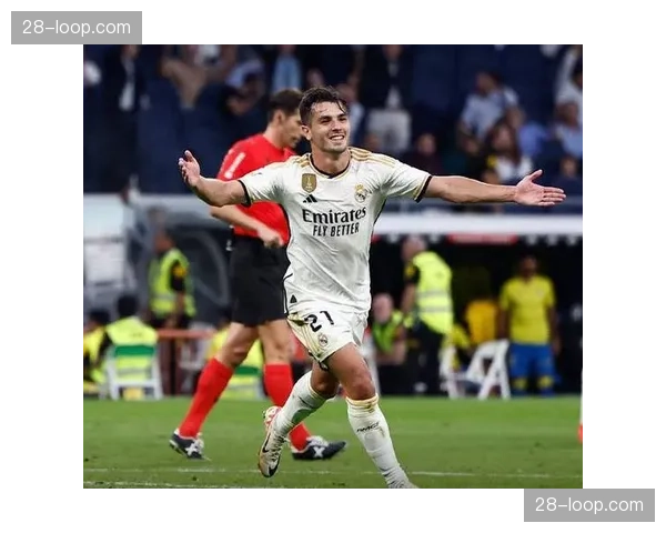 皇马布拉欣·迪亚斯造点关键回合：禁区内突破时的变向节奏与身体对抗技巧